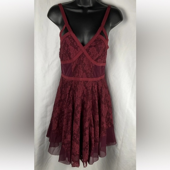 Free People Dresses & Skirts - Intimately Free People Size S Floral Lace  Lined Slip Dress Raw Hem Urban Boho